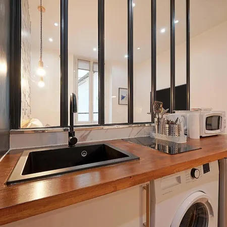 Fabulous Comfortable With Updated Finishes And Design Next To Champ De Mars Διαμέρισμα *