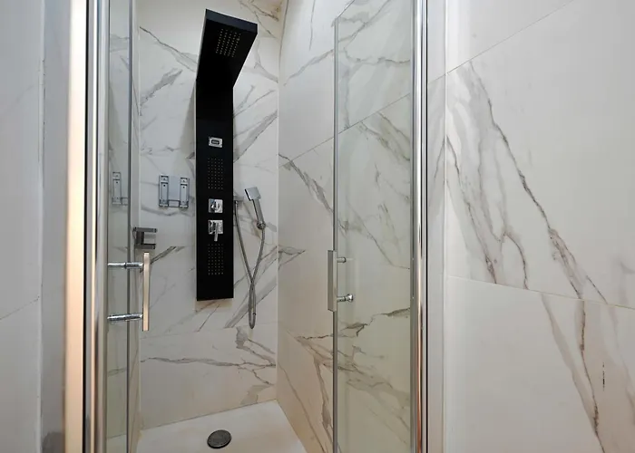 Fabulous Comfortable With Updated Finishes And Design Next To Champ De Mars Apartamento París